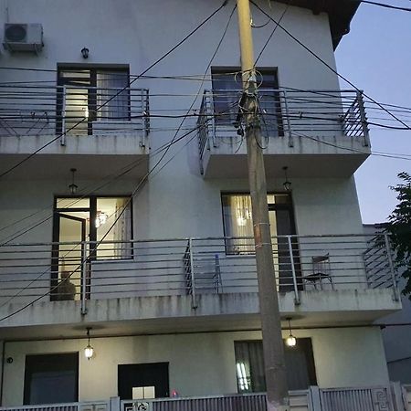 Pensiune Fundeni- Dragonul Rosu Bucarest Exterior foto